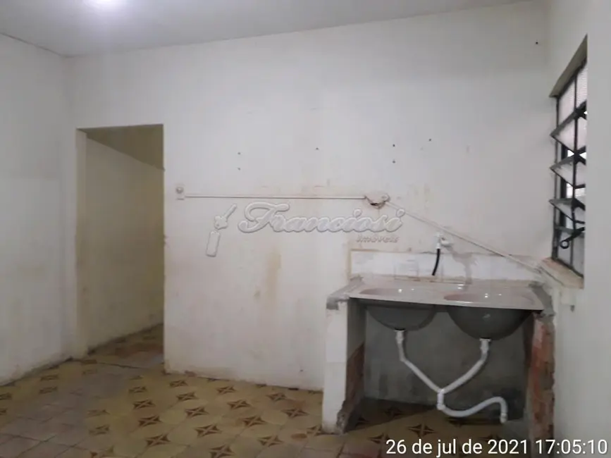 Casa com 2 quartos à venda, 139m2 em Jardim Maricota, Itapetininga - SP - imagem 6 Foto 6 de Casa com 2 quartos à venda, 139m2 em Jardim Maricota, Itapetininga - SP