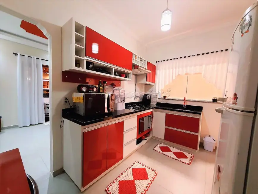 Foto 3 de Casa com 2 quartos à venda, 160m2 em Itapetininga - SP