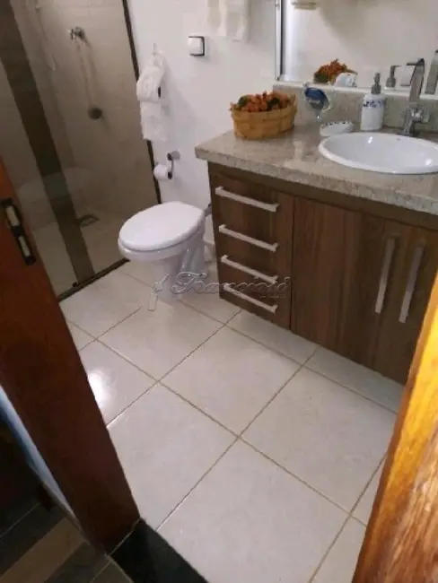 Casa com 3 quartos à venda, 175m2 em Morada do Sol, Itapetininga - SP - imagem 6 Foto 6 de Casa com 3 quartos à venda, 175m2 em Morada do Sol, Itapetininga - SP