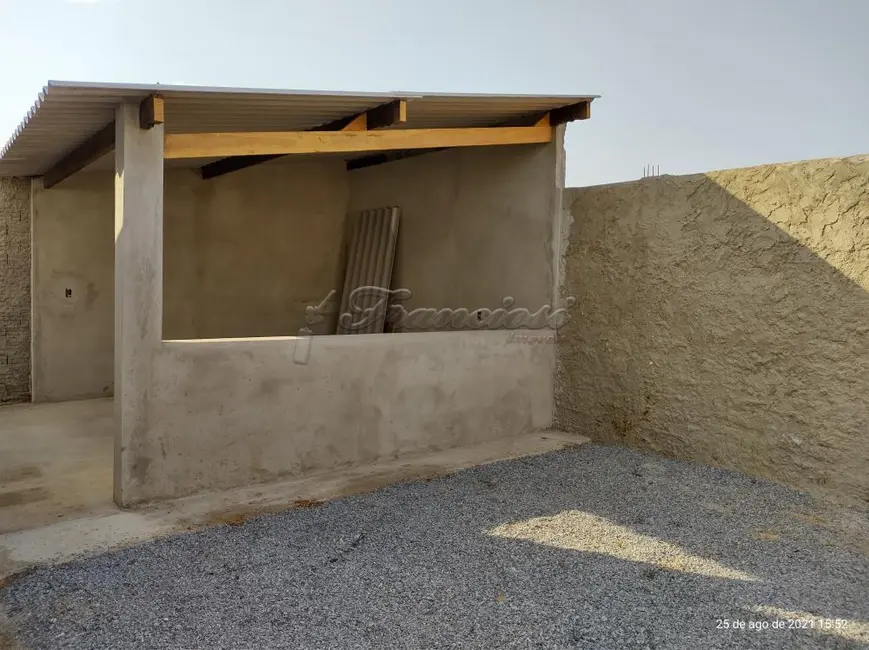 Foto 8 de Casa com 2 quartos para alugar, 210m2 em Itapetininga - SP