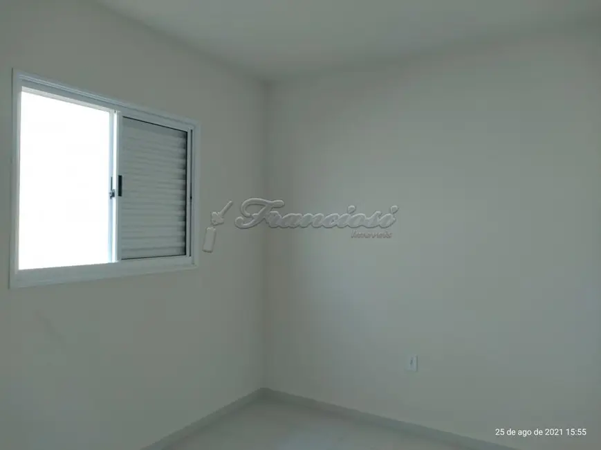 Foto 5 de Casa com 2 quartos para alugar, 210m2 em Itapetininga - SP