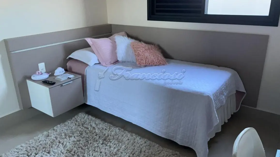 Casa de Condomínio com 2 quartos à venda, 188m2 em Vila Progresso, Itapetininga - SP - imagem 9 Foto 9 de Casa de Condomínio com 2 quartos à venda, 188m2 em Vila Progresso, Itapetininga - SP