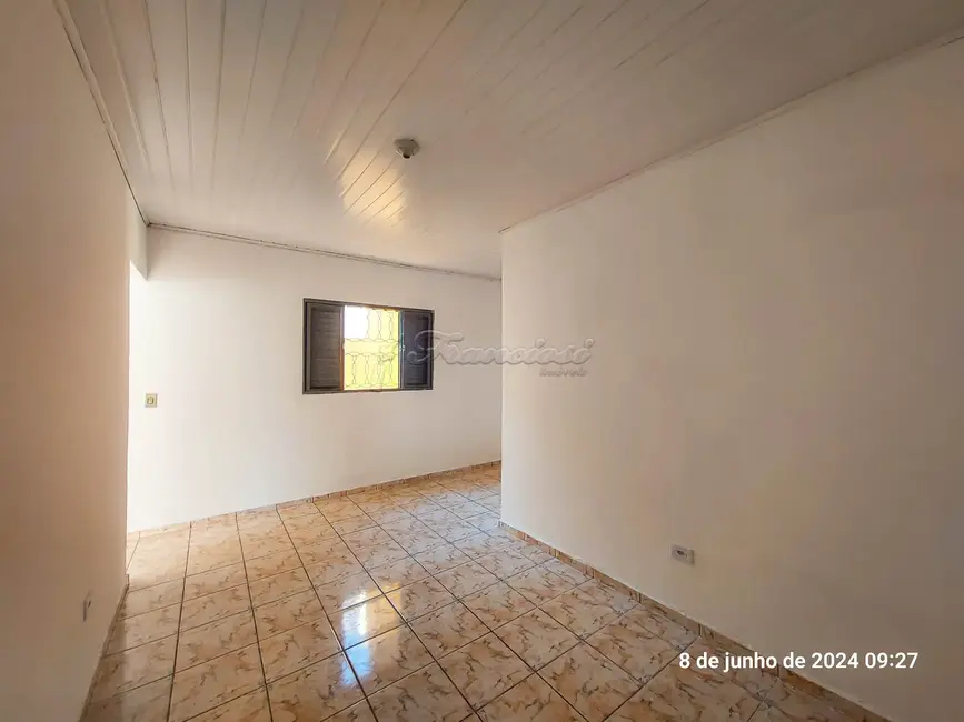 Foto 6 de Casa com 1 quarto para alugar, 42m2 em Vila Hungria, Itapetininga - SP