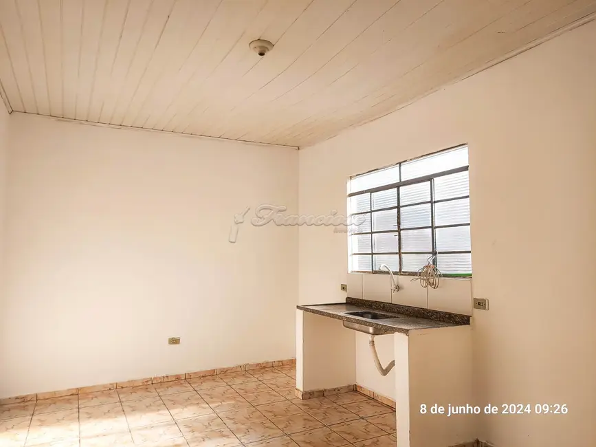 Foto 3 de Casa com 1 quarto para alugar, 42m2 em Vila Hungria, Itapetininga - SP