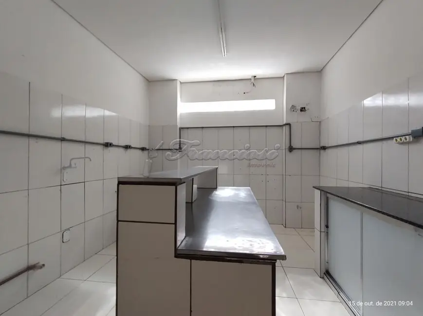 Prédio Inteiro para alugar, 147m2 em Centro, Itapetininga - SP - imagem 9 Foto 9 de Prédio Inteiro para alugar, 147m2 em Centro, Itapetininga - SP