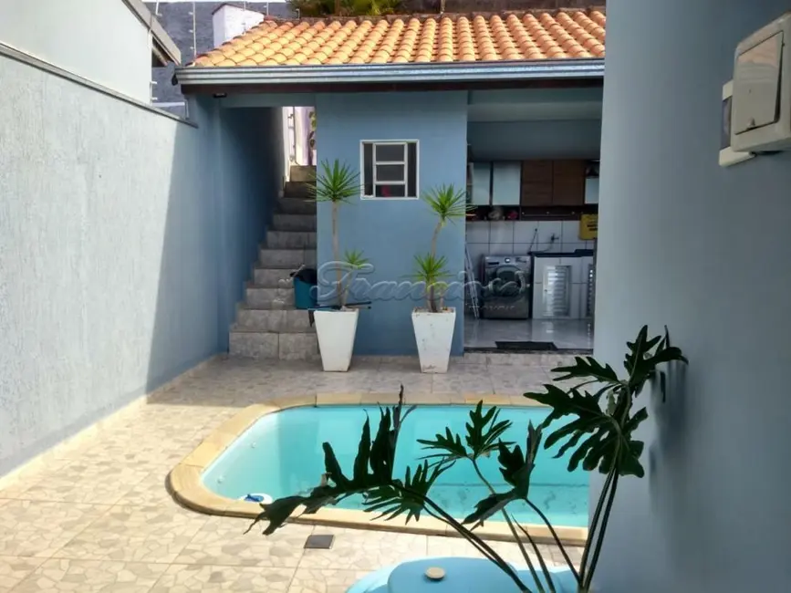 Casa com 2 quartos à venda, 200m2 em Itapetininga - SP - imagem 9 Foto 9 de Casa com 2 quartos à venda, 200m2 em Itapetininga - SP