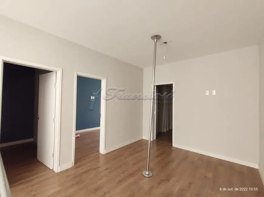 Casa com 3 quartos à venda, 192m2 em Centro, Itapetininga - SP - imagem 7 Foto 7 de Casa com 3 quartos à venda, 192m2 em Centro, Itapetininga - SP