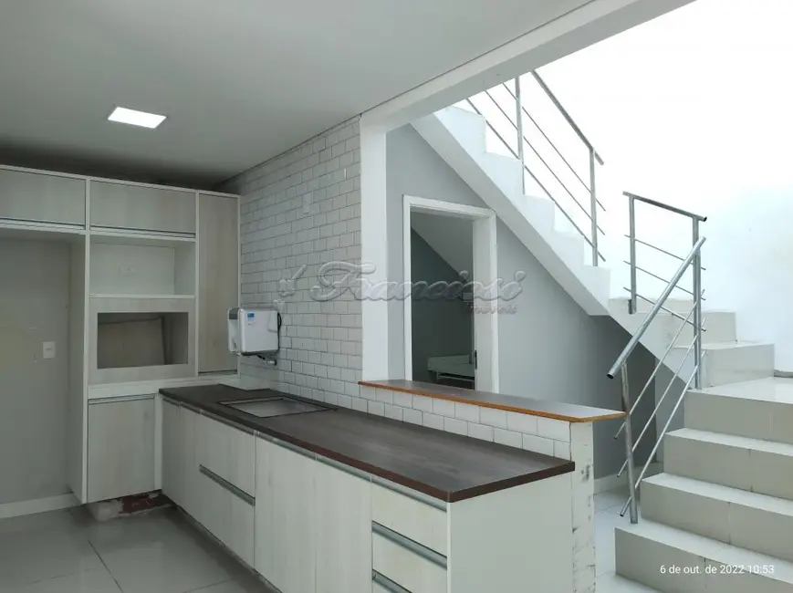 Casa com 3 quartos à venda, 192m2 em Centro, Itapetininga - SP - imagem 5 Foto 5 de Casa com 3 quartos à venda, 192m2 em Centro, Itapetininga - SP