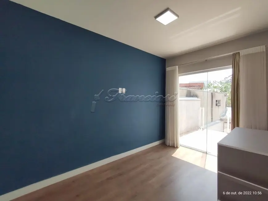 Casa com 3 quartos à venda, 192m2 em Centro, Itapetininga - SP - imagem 8 Foto 8 de Casa com 3 quartos à venda, 192m2 em Centro, Itapetininga - SP
