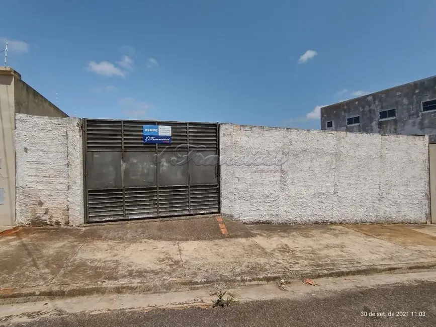 Foto 1 de Fazenda / Haras à venda, 360m2 em Jardim Marabá, Itapetininga - SP