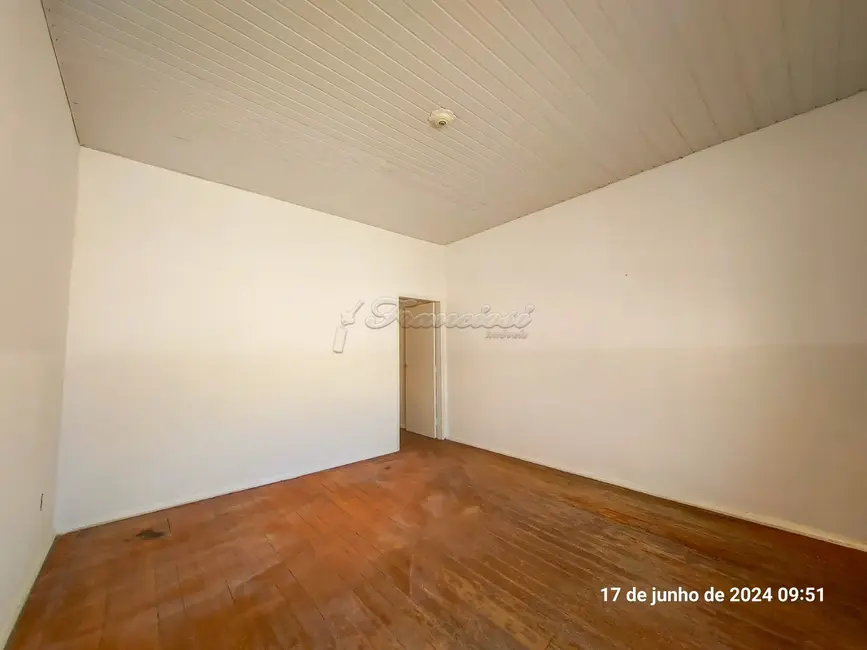 Foto 1 de Casa com 3 quartos para alugar, 146m2 em Centro, Itapetininga - SP