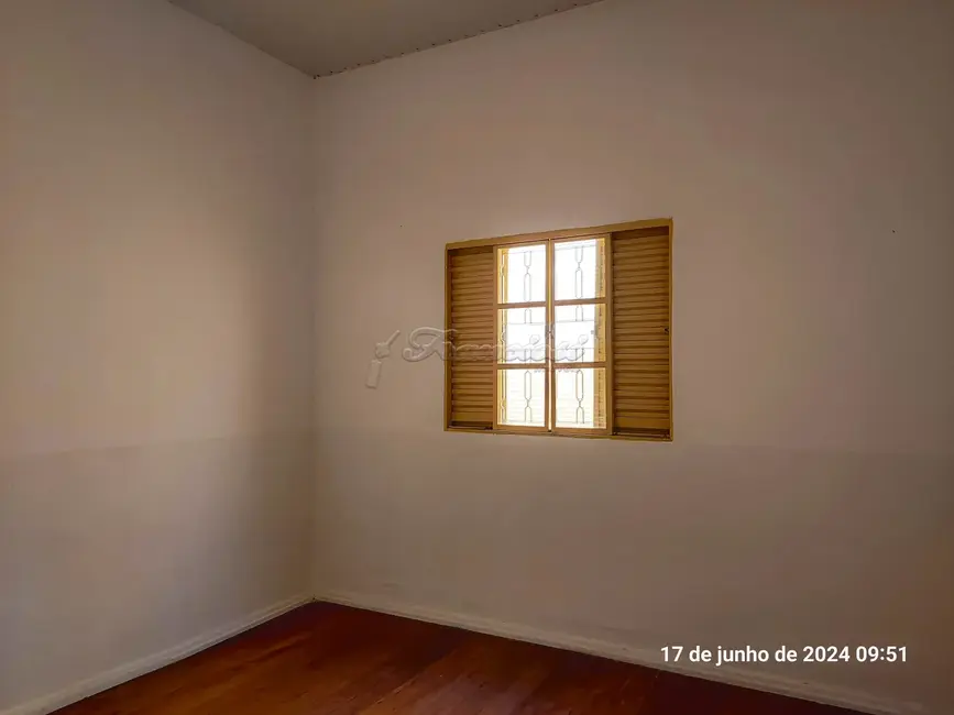 Foto 2 de Casa com 3 quartos para alugar, 146m2 em Centro, Itapetininga - SP
