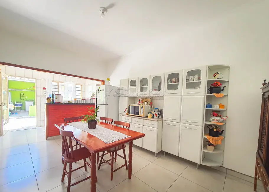 Foto 3 de Casa com 3 quartos à venda, 234m2 em Vila Santa Isabel, Itapetininga - SP