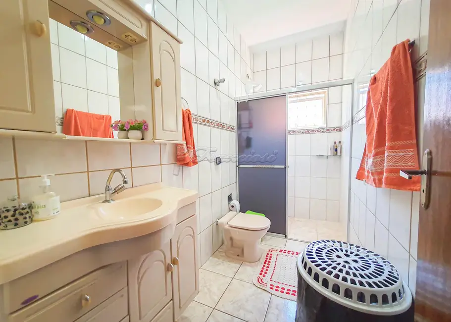 Foto 7 de Casa com 3 quartos à venda, 234m2 em Vila Santa Isabel, Itapetininga - SP