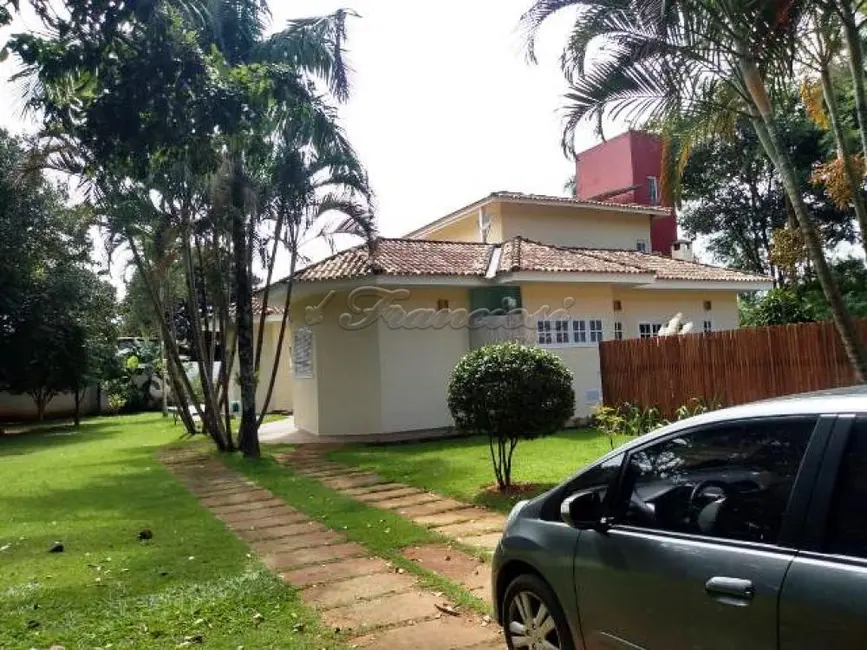 Casa com 3 quartos à venda, 365m2 em Retiro Santana, Itapetininga - SP - imagem 1 Foto 1 de Casa com 3 quartos à venda, 365m2 em Retiro Santana, Itapetininga - SP