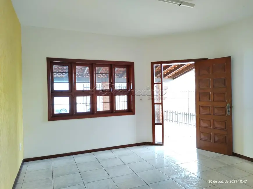 Casa com 3 quartos à venda, 230m2 em Jardim Marabá, Itapetininga - SP - imagem 2 Foto 2 de Casa com 3 quartos à venda, 230m2 em Jardim Marabá, Itapetininga - SP