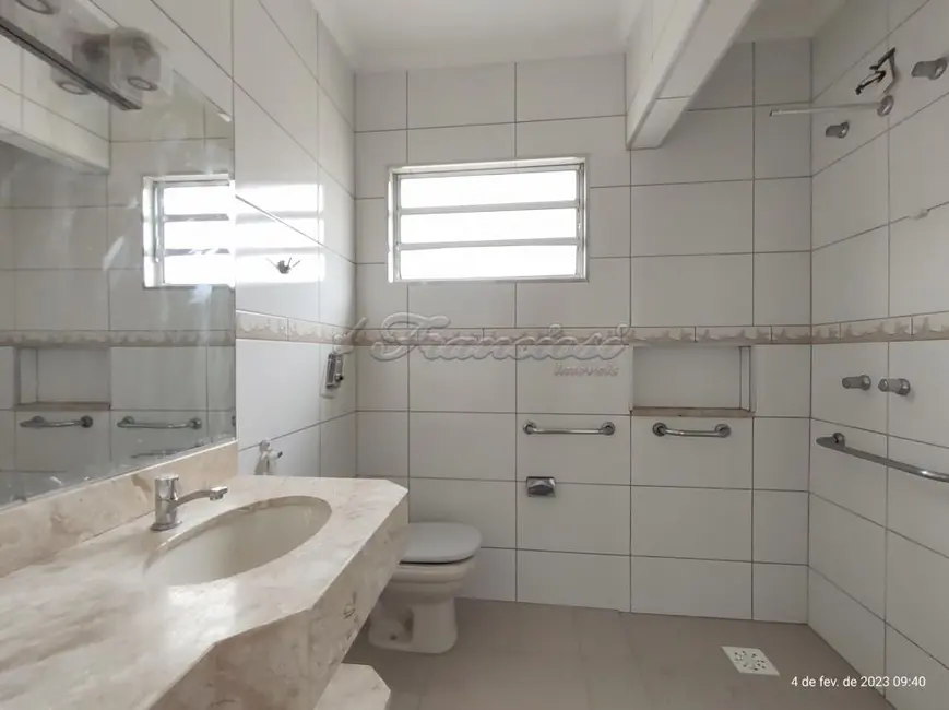 Casa com 2 quartos para alugar, 107m2 em Jardim Itália, Itapetininga - SP - imagem 4 Foto 4 de Casa com 2 quartos para alugar, 107m2 em Jardim Itália, Itapetininga - SP