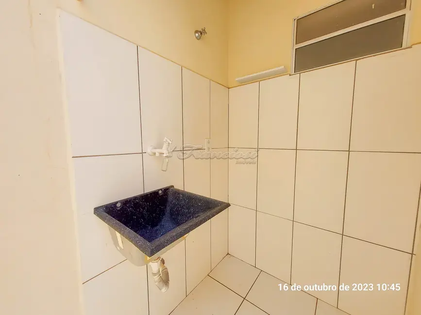 Foto 4 de Casa de Condomínio com 2 quartos para alugar, 48m2 em Jardim Bela Vista, Itapetininga - SP