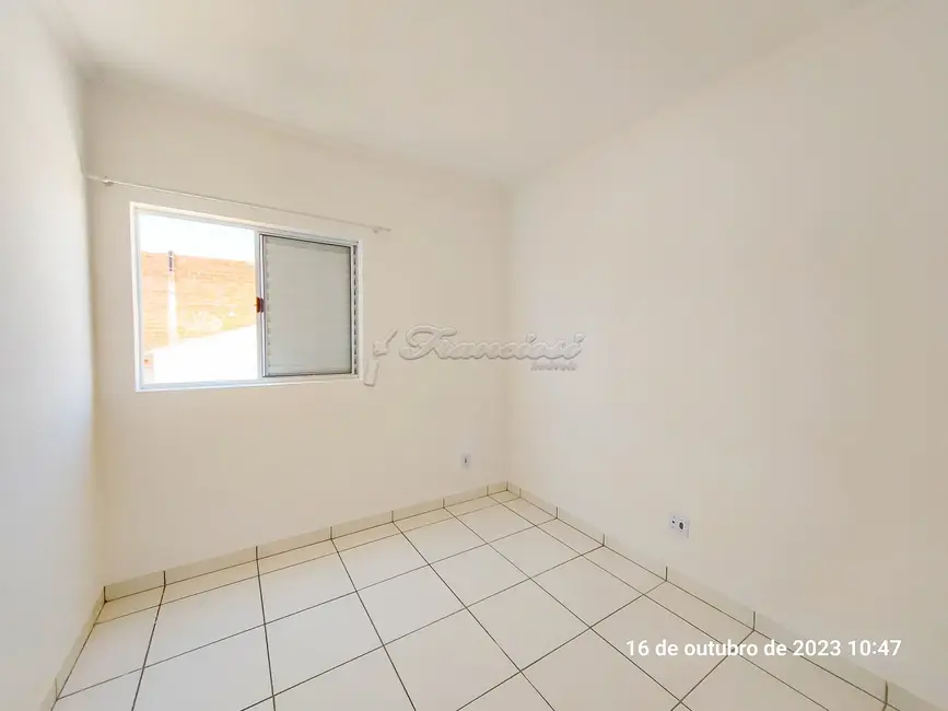 Foto 9 de Casa de Condomínio com 2 quartos para alugar, 48m2 em Jardim Bela Vista, Itapetininga - SP