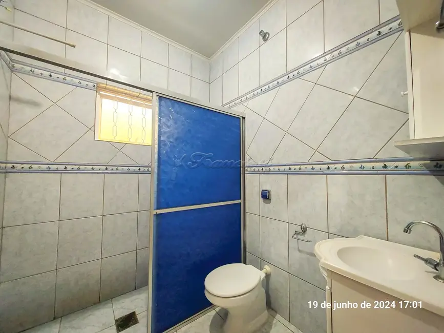 Foto 4 de Casa com 2 quartos para alugar, 93m2 em Jardim Fogaça, Itapetininga - SP