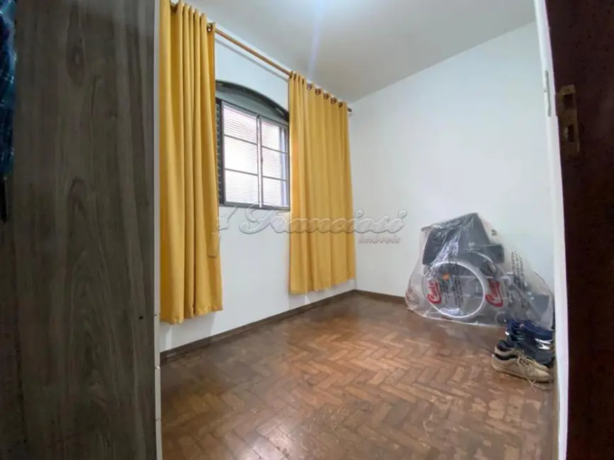 Casa com 3 quartos à venda, 185m2 em Vila Reis, Itapetininga - SP - imagem 8 Foto 8 de Casa com 3 quartos à venda, 185m2 em Vila Reis, Itapetininga - SP