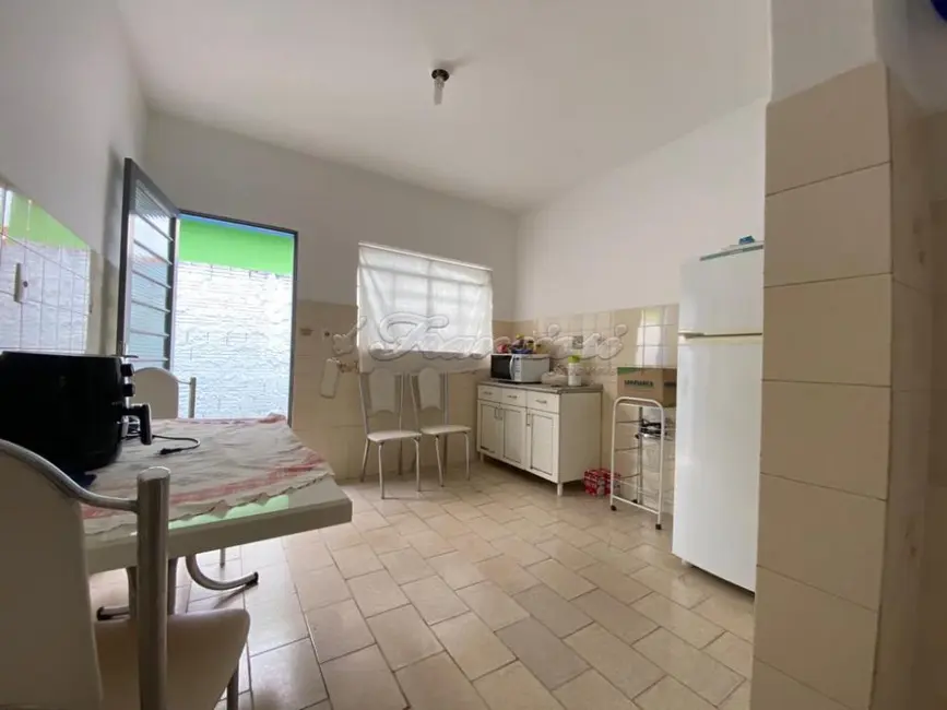 Casa com 3 quartos à venda, 185m2 em Vila Reis, Itapetininga - SP - imagem 6 Foto 6 de Casa com 3 quartos à venda, 185m2 em Vila Reis, Itapetininga - SP
