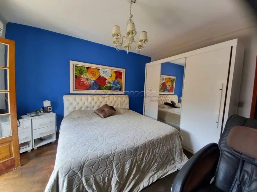 Foto 9 de Casa com 4 quartos à venda, 382m2 em Vila Rosa, Itapetininga - SP