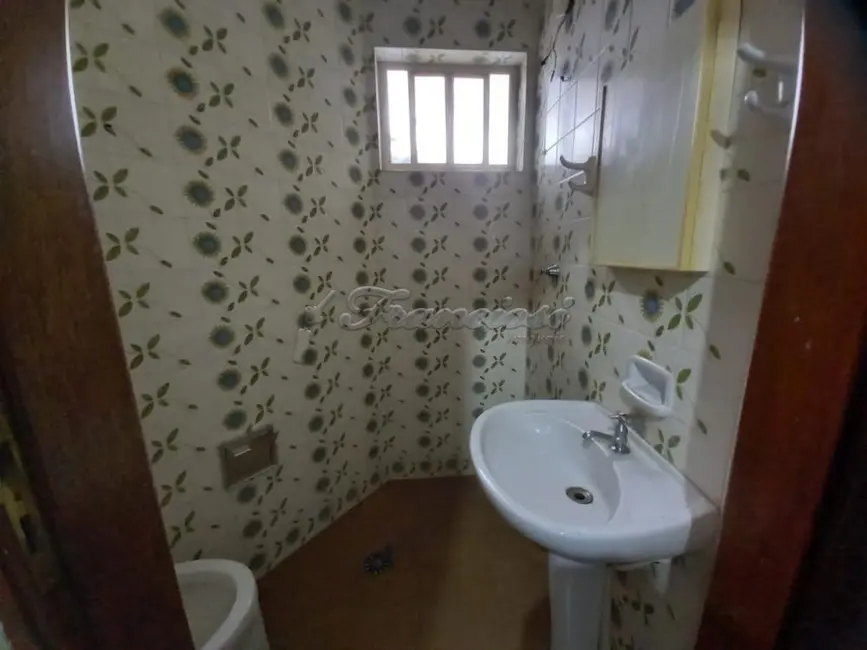 Foto 8 de Casa com 4 quartos à venda, 382m2 em Vila Rosa, Itapetininga - SP