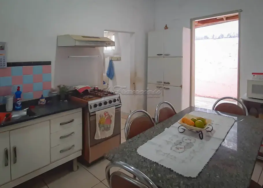 Foto 3 de Casa com 3 quartos à venda, 96m2 em Centro, Itapetininga - SP