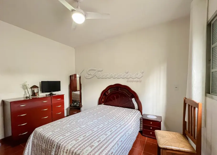 Chácara com 4 quartos à venda, 131m2 em Chapada Grande, Itapetininga - SP - imagem 9 Foto 9 de Chácara com 4 quartos à venda, 131m2 em Chapada Grande, Itapetininga - SP