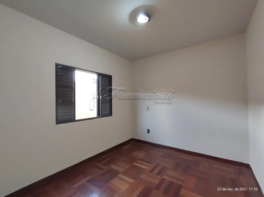 Casa com 3 quartos à venda, 157m2 em Centro, Itapetininga - SP - imagem 9 Foto 9 de Casa com 3 quartos à venda, 157m2 em Centro, Itapetininga - SP