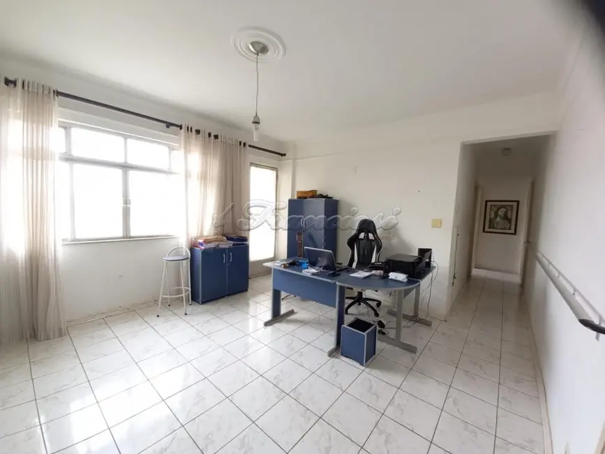 Foto 1 de Apartamento com 3 quartos à venda, 134m2 em Centro, Itapetininga - SP