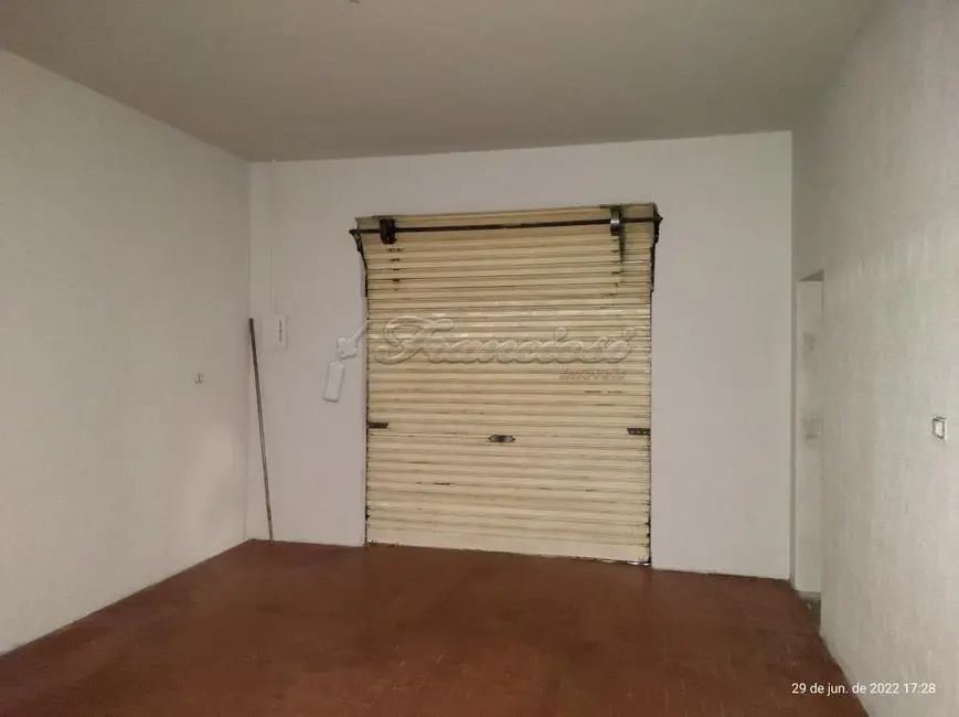 Casa com 2 quartos à venda, 215m2 em Vila Santa Isabel, Itapetininga - SP - imagem 5 Foto 5 de Casa com 2 quartos à venda, 215m2 em Vila Santa Isabel, Itapetininga - SP
