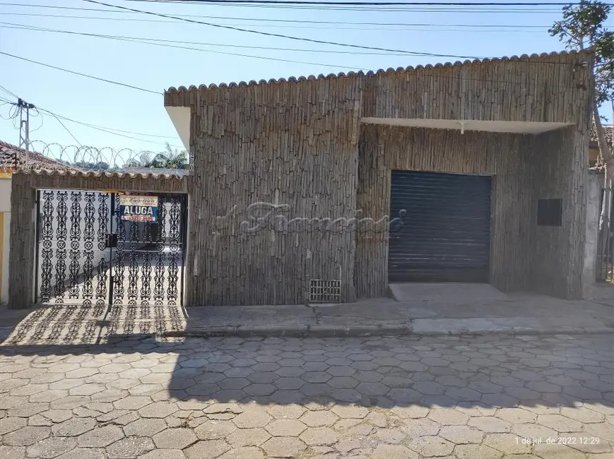 Foto 1 de Casa com 2 quartos à venda, 215m2 em Vila Santa Isabel, Itapetininga - SP