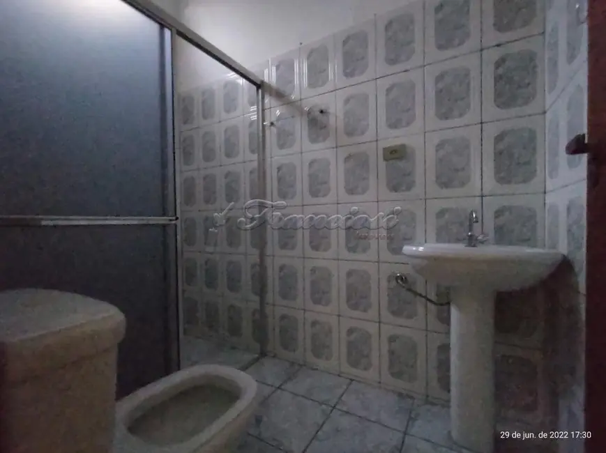 Casa com 2 quartos à venda, 215m2 em Vila Santa Isabel, Itapetininga - SP - imagem 8 Foto 8 de Casa com 2 quartos à venda, 215m2 em Vila Santa Isabel, Itapetininga - SP