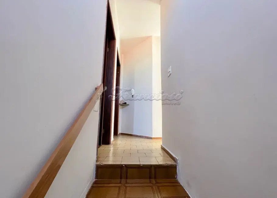 Casa com 3 quartos à venda, 239m2 em Centro, Itapetininga - SP - imagem 9 Foto 9 de Casa com 3 quartos à venda, 239m2 em Centro, Itapetininga - SP
