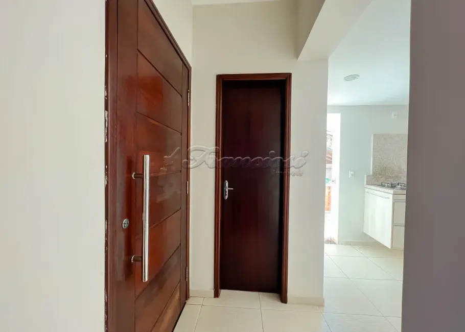 Casa com 3 quartos à venda, 239m2 em Centro, Itapetininga - SP - imagem 3 Foto 3 de Casa com 3 quartos à venda, 239m2 em Centro, Itapetininga - SP