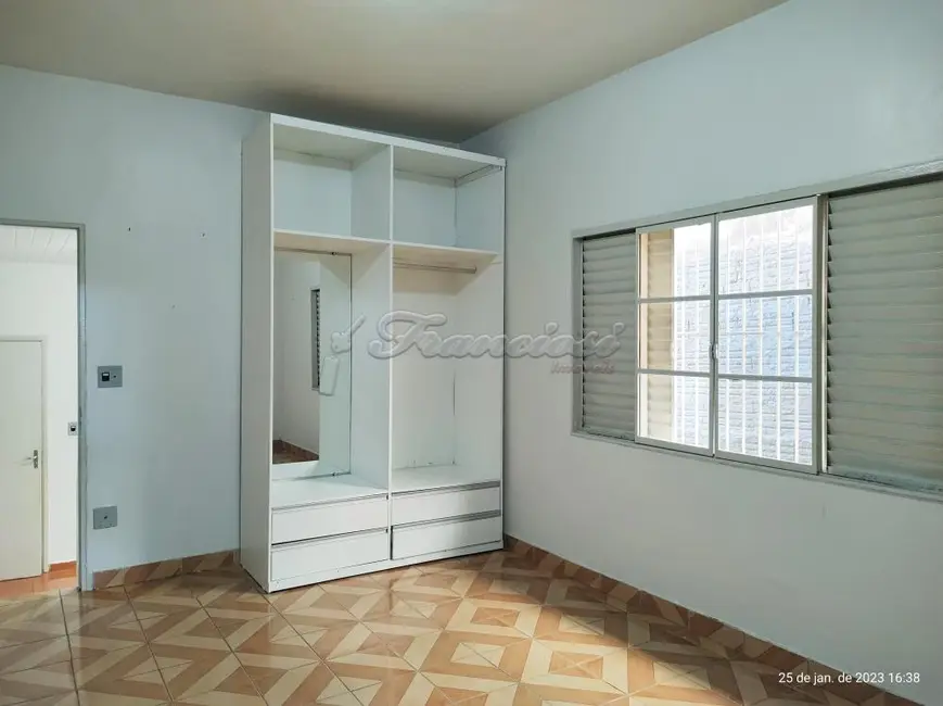 Casa com 3 quartos à venda, 150m2 em Jardim Fogaça, Itapetininga - SP - imagem 3 Foto 3 de Casa com 3 quartos à venda, 150m2 em Jardim Fogaça, Itapetininga - SP