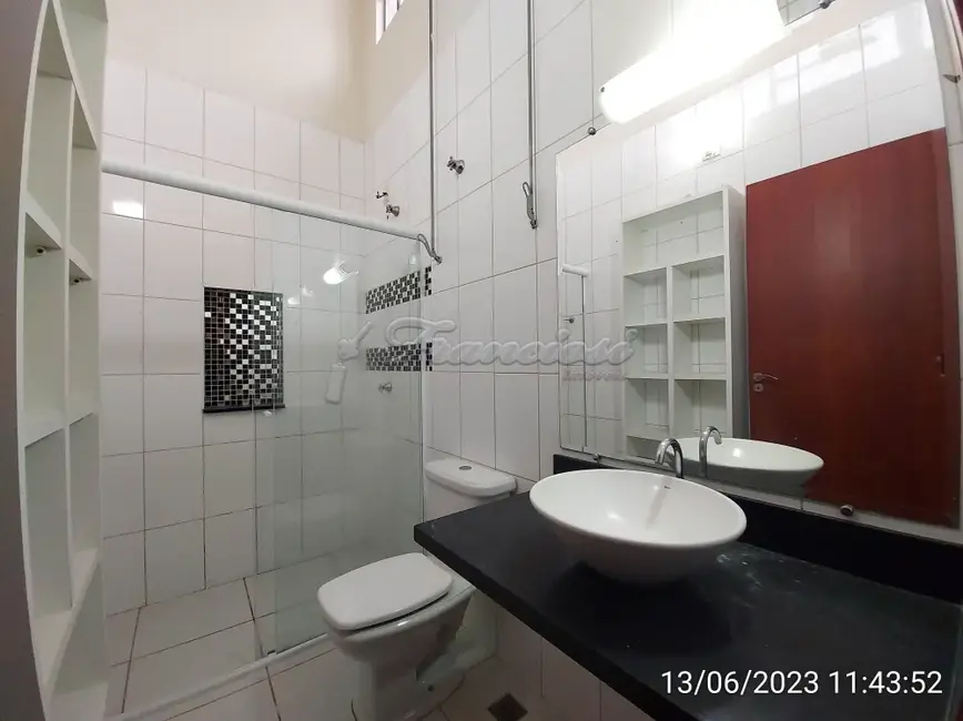 Casa com 3 quartos para alugar, 127m2 em Jardim Fogaça, Itapetininga - SP - imagem 8 Foto 8 de Casa com 3 quartos para alugar, 127m2 em Jardim Fogaça, Itapetininga - SP