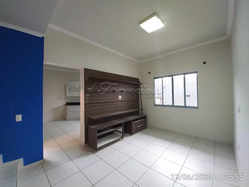 Foto 2 de Casa com 3 quartos para alugar, 127m2 em Jardim Fogaça, Itapetininga - SP