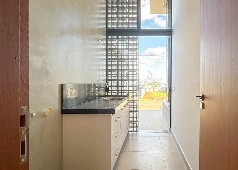 Casa de Condomínio com 3 quartos à venda, 300m2 em Terras de Santo Antônio, Itapetininga - SP - imagem 5 Foto 5 de Casa de Condomínio com 3 quartos à venda, 300m2 em Terras de Santo Antônio, Itapetininga - SP