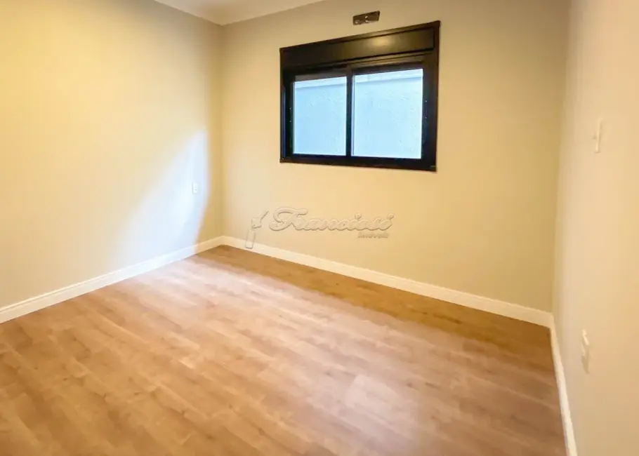 Casa de Condomínio com 3 quartos à venda, 300m2 em Terras de Santo Antônio, Itapetininga - SP - imagem 8 Foto 8 de Casa de Condomínio com 3 quartos à venda, 300m2 em Terras de Santo Antônio, Itapetininga - SP