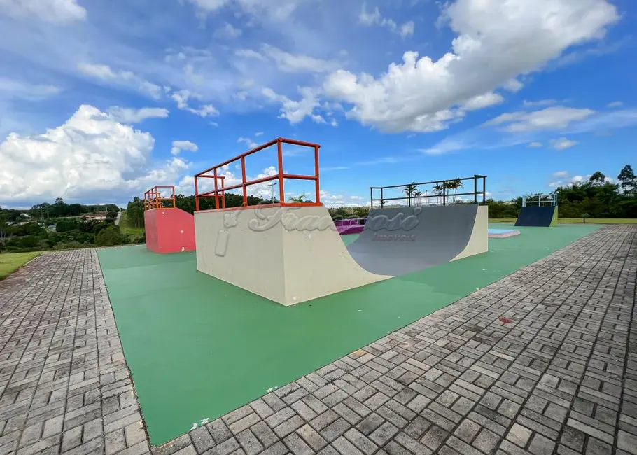 Casa de Condomínio com 3 quartos à venda, 300m2 em Terras de Santo Antônio, Itapetininga - SP - imagem 9 Foto 9 de Casa de Condomínio com 3 quartos à venda, 300m2 em Terras de Santo Antônio, Itapetininga - SP