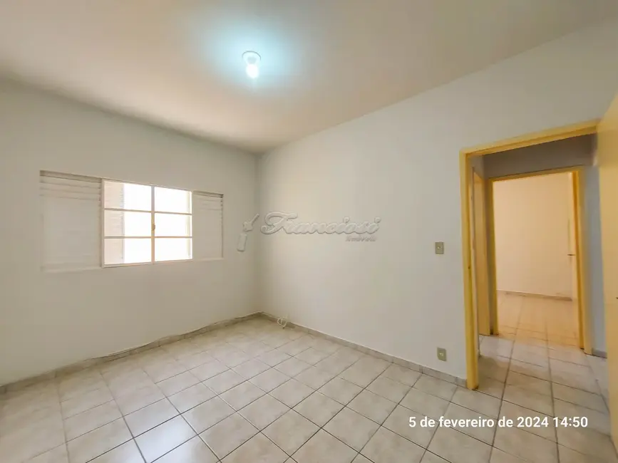 Casa com 3 quartos para alugar, 169m2 em Vila Rosa, Itapetininga - SP - imagem 5 Foto 5 de Casa com 3 quartos para alugar, 169m2 em Vila Rosa, Itapetininga - SP