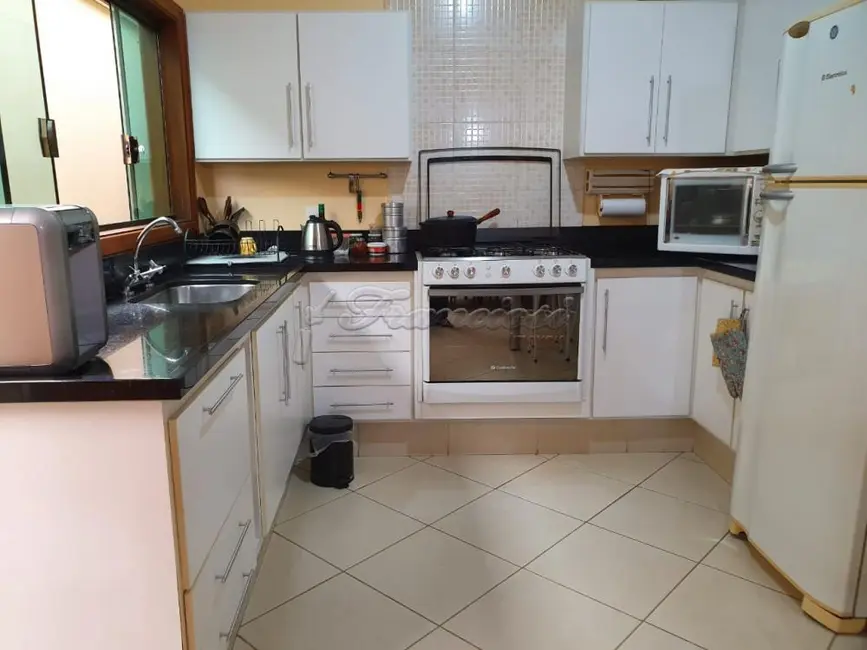 Casa com 3 quartos à venda, 310m2 em Jardim Brasil, Itapetininga - SP - imagem 7 Foto 7 de Casa com 3 quartos à venda, 310m2 em Jardim Brasil, Itapetininga - SP