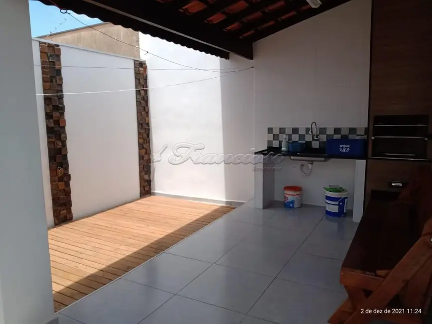 Casa com 2 quartos à venda, 150m2 em Vila Vendramini, Itapetininga - SP - imagem 8 Foto 8 de Casa com 2 quartos à venda, 150m2 em Vila Vendramini, Itapetininga - SP