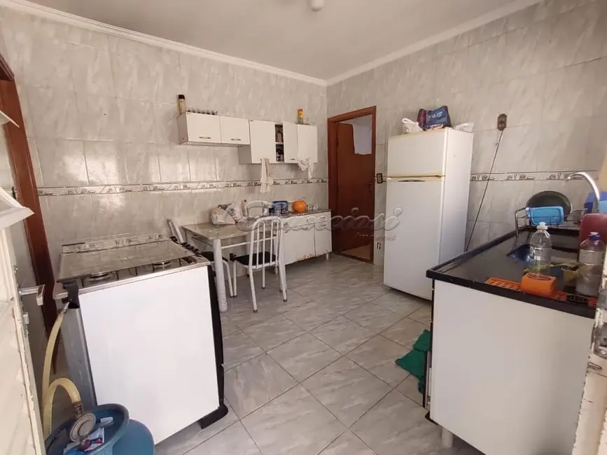Foto 4 de Casa com 2 quartos à venda, 150m2 em Vila Piedade, Itapetininga - SP