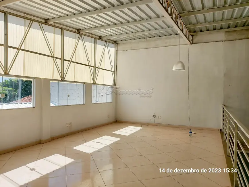 Sala Comercial para alugar, 550m2 em Vila Progresso, Itapetininga - SP - imagem 6 Foto 6 de Sala Comercial para alugar, 550m2 em Vila Progresso, Itapetininga - SP