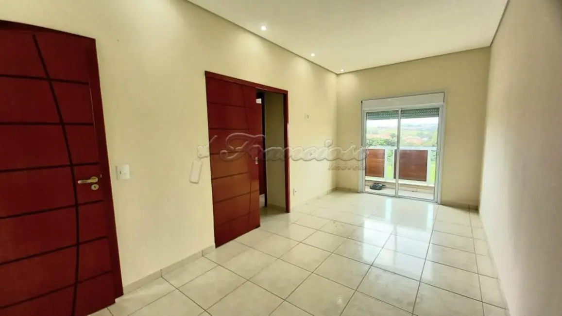 Foto 1 de Casa com 2 quartos à venda, 188m2 em Itapetininga - SP