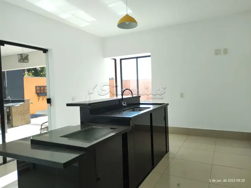 Casa com 3 quartos à venda, 300m2 em Parque Atenas do Sul, Itapetininga - SP - imagem 8 Foto 8 de Casa com 3 quartos à venda, 300m2 em Parque Atenas do Sul, Itapetininga - SP